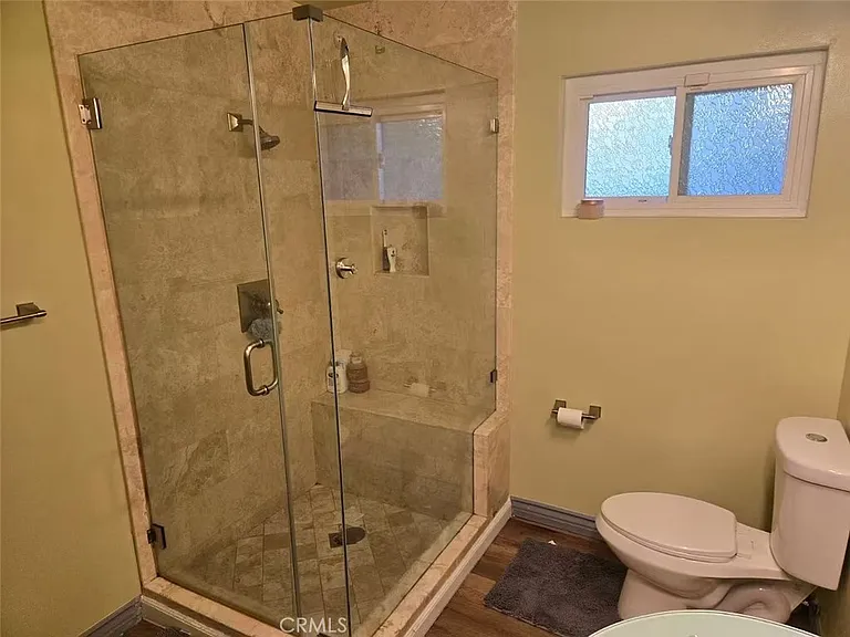 444 Redlands Ave — Photo 15