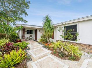 24 Maui Cir #24, Naples, FL 34112