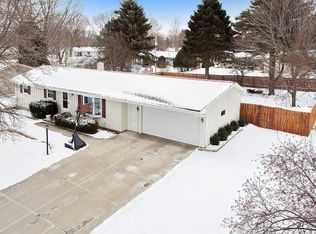 1567 Bruce Ln, Green Bay, WI 54313