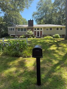 10 South Ledge Rock Road, Niantic, CT, 06357