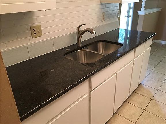 3rd image of 1438 Bayshore Dr
