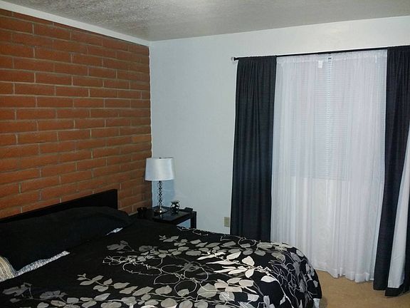 2nd bedroom - no furnishings