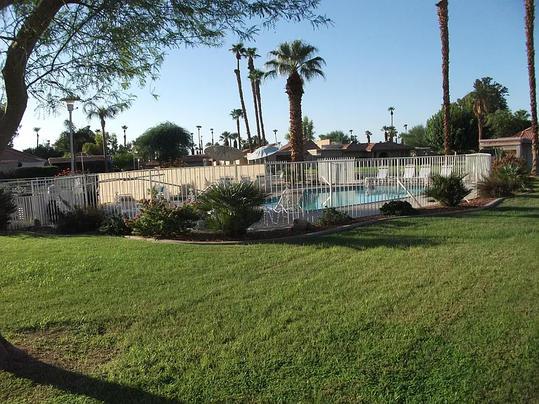 49181 Eisenhower Dr — Photo 33