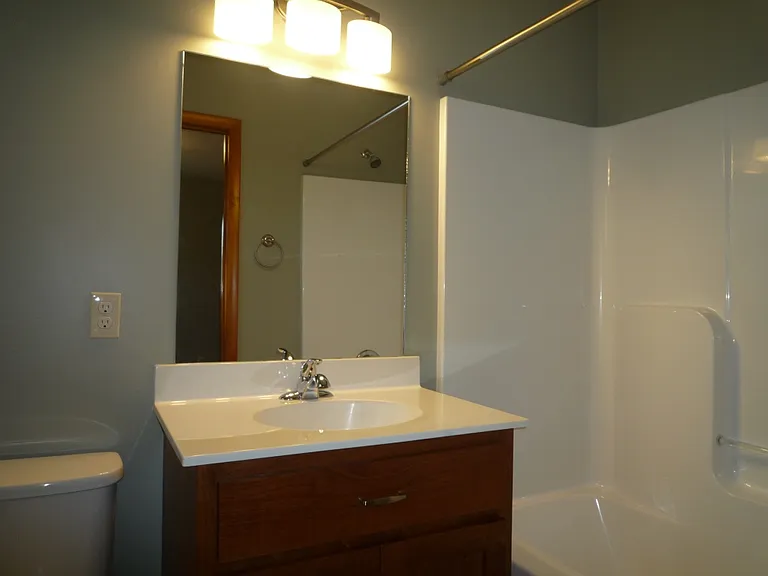 Master bath with combo fiberglass tub/shower