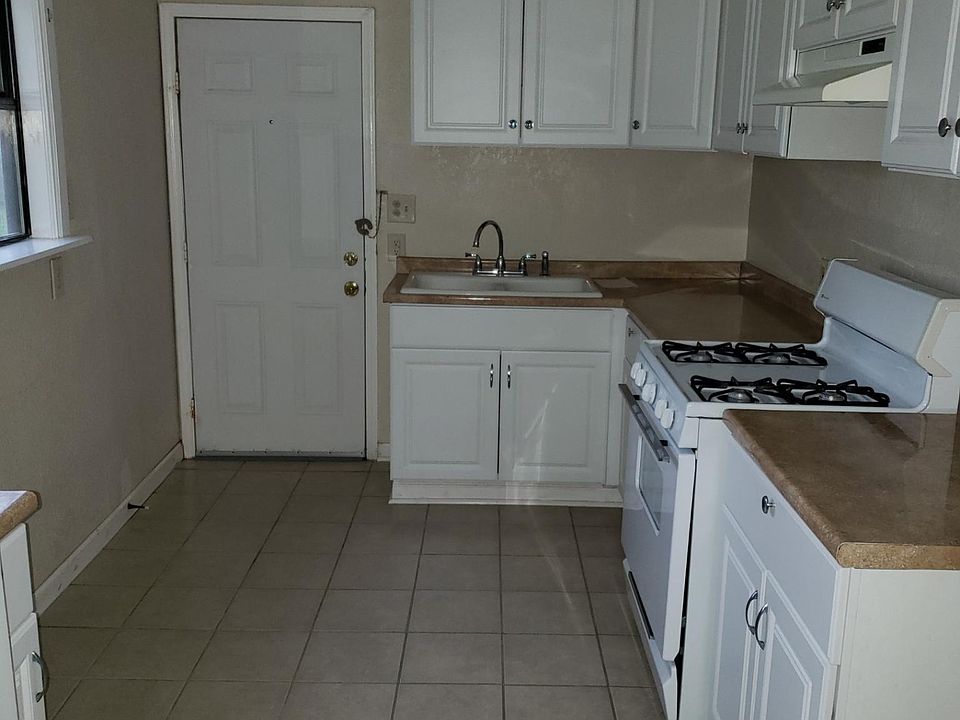 2nd image of 18 Whitman Ave