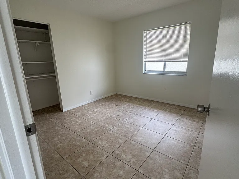 15158 Springview St — Photo 6