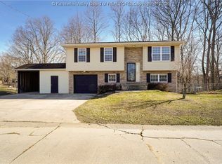 247 Linden Ln, Culloden, WV 25510
