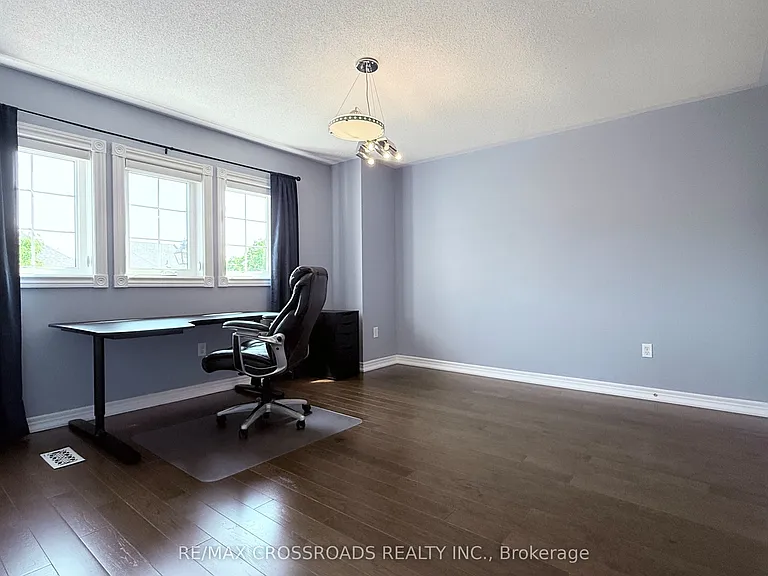 72 Skywood Dr — Photo 30