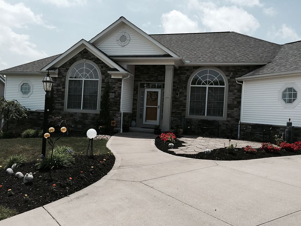 1st image of 2215 Hunting Valley Ln