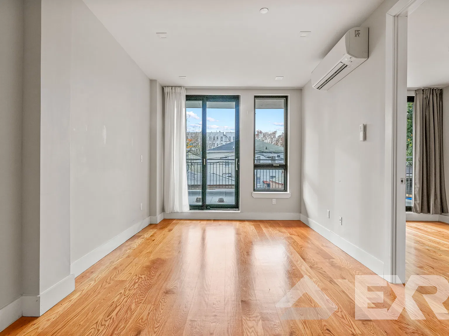 948 New York Avenue — Photo 3