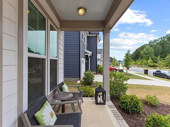 5th image of 213 Sneed Ln