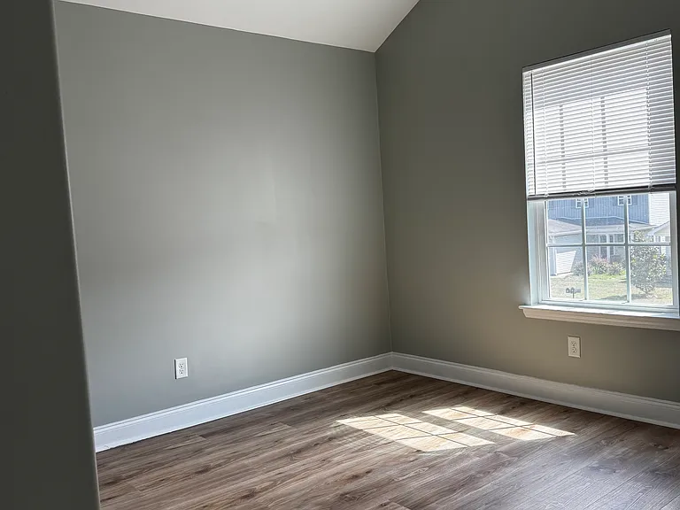 54 Fiore Dr — Photo 16