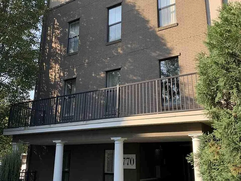 770 Walker Sq #1A — Photo 1