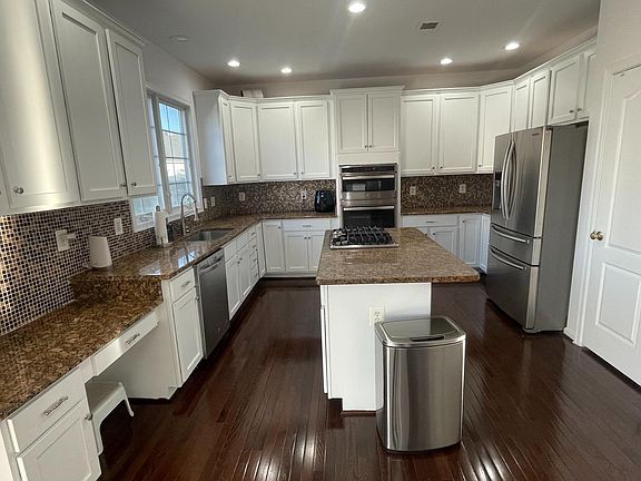 4th image of 20246 Millstead Dr