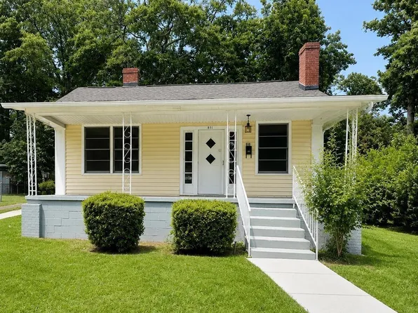 111 Bethune St S, Greenwood, SC 29646