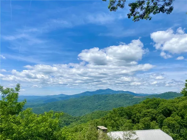 322 Dogwood Lane, Blowing Rock, NC 28605