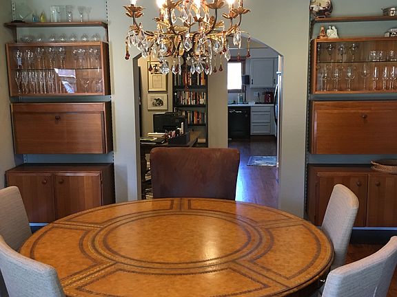Spacious Dining Room