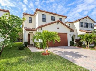 9288 SW 39th St, Hollywood, FL 33025