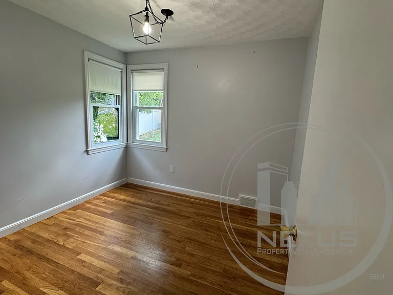 33 Northgate Rd — Photo 25
