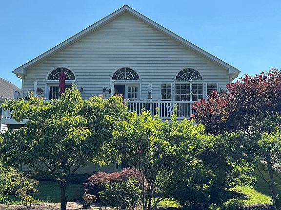 4th image of 130 Opera Ct