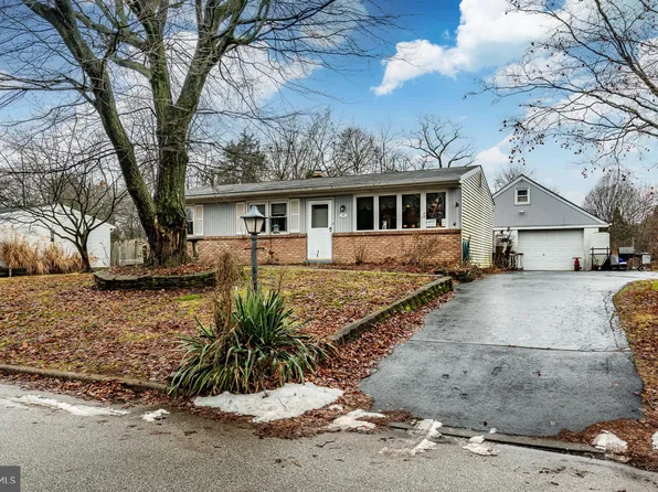37 Holly Dr, Trappe, PA 19426