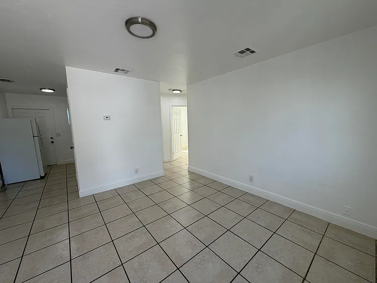 1021 Henrietta Ave — Photo 13