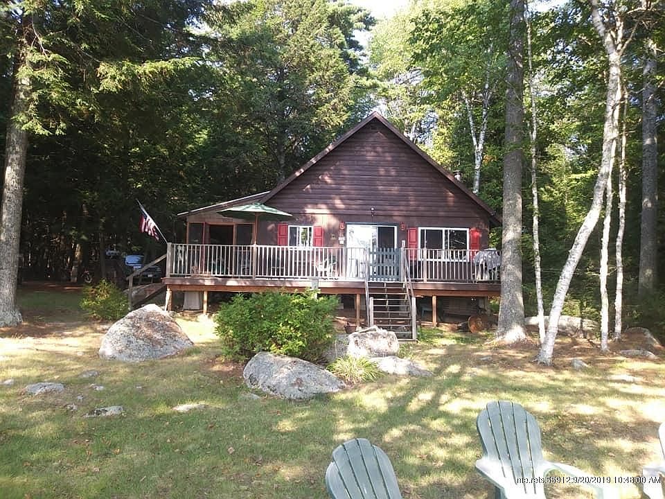 2nd image of 32 Spruce Way