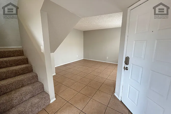 1765 E Pepper Cir #2 — Photo 9