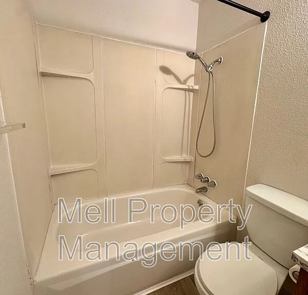 315 Main St #A — Photo 10