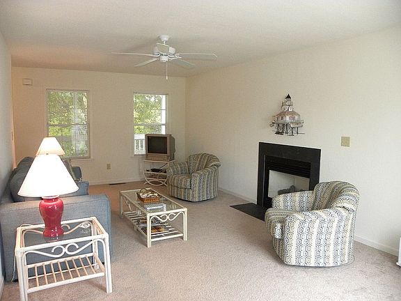 5th image of 38608 Jamestown Cir