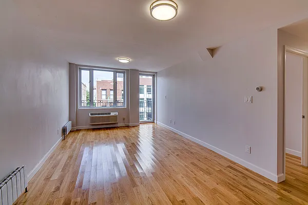 Rented by Bouklis Group | media 13