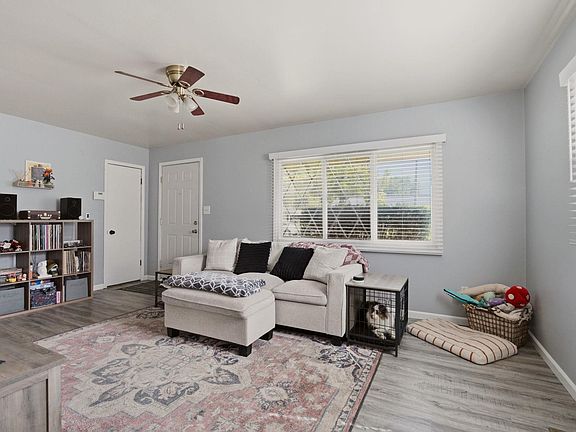 5th image of 2821 Barnhart Ave