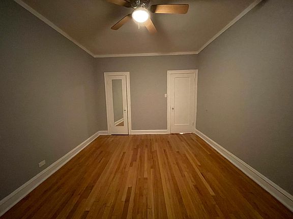 3rd image of 10723 S King Dr W