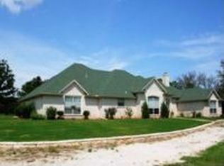 110 Edgecreek Ct, Granbury, TX 76049