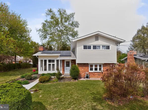 2000 McAuliffe Dr, Rockville, MD 20851