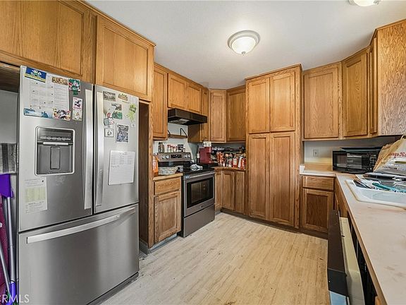 5th image of 1011 2nd St