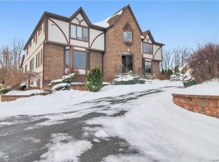 5 Nelson Rd, Monsey, NY 10952