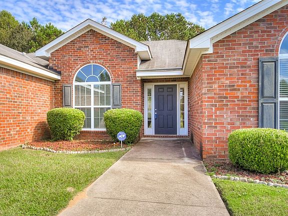 3rd image of 4608 Country Glen Cir