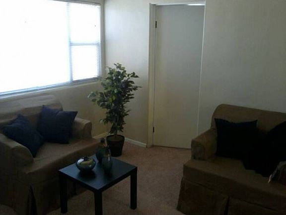 5th image of 3569-71 N 47th St