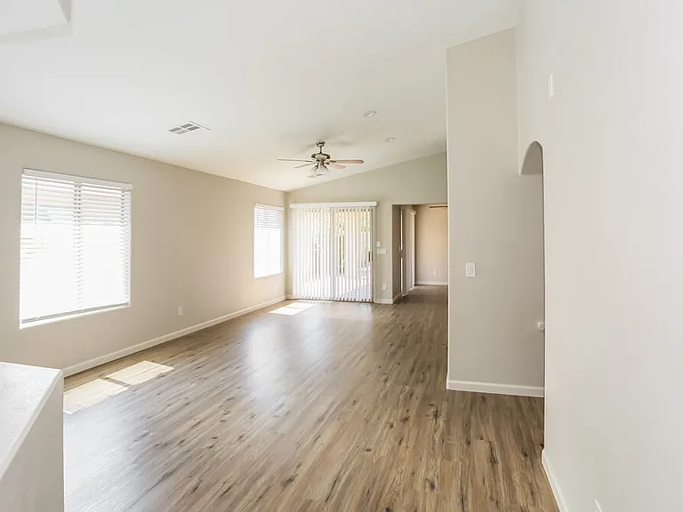 7223 W Winslow Ave — Photo 6