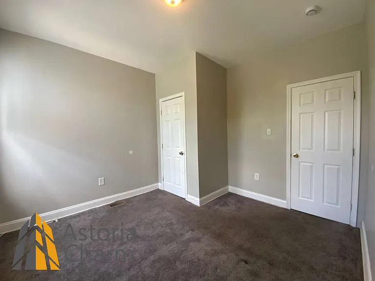 730 N Edgewood St — Photo 17