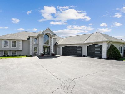 2097 LOST DAUPHIN ROAD, De Pere, WI, 54115