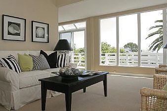 Living Room :: 206 3rd