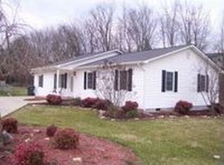 1300 Old Airport Rd, Bristol, VA 24201