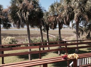 399 W Shore Dr, Brunswick, GA 31520