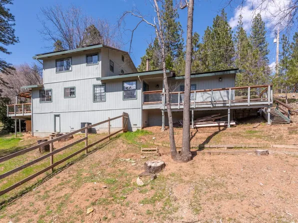 5490 Five Spot Rd, Pollock Pines, CA 95726