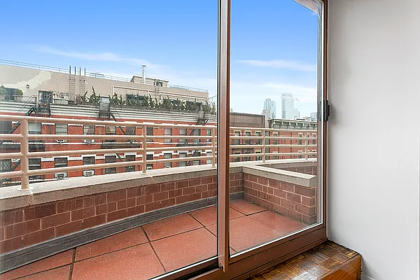 Rented by Corcoran | media 10