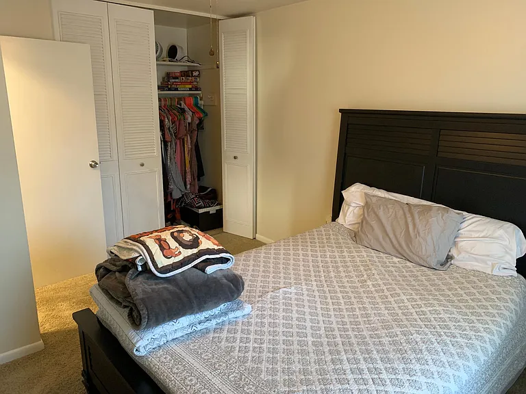 432 W Chocolate Ave — Photo 4