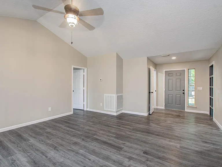 5803 Forest Timbers Dr — Photo 5