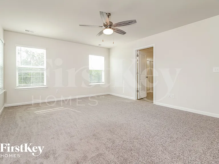 212 Ashborne Ln — Photo 8